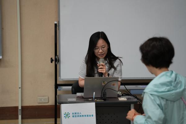 通訊營專家演講